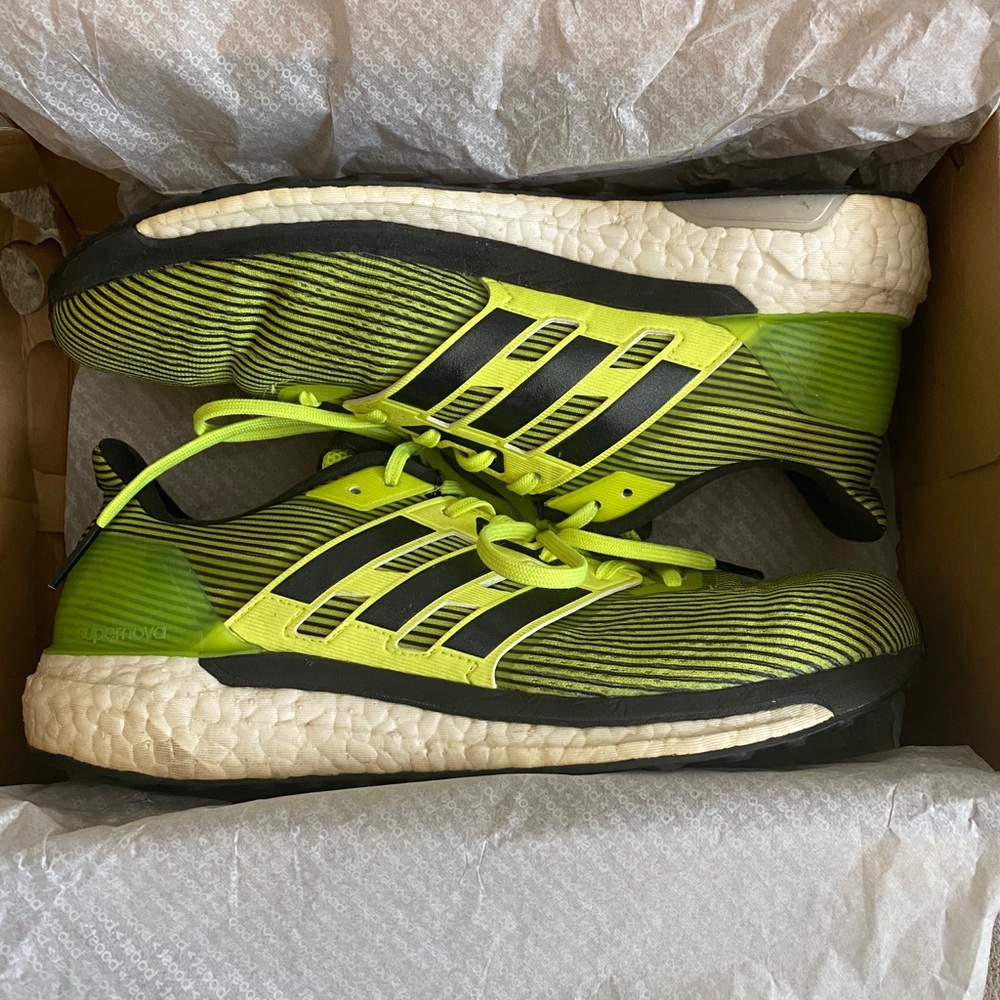 Adidas Boost Supernova size 10 rare color